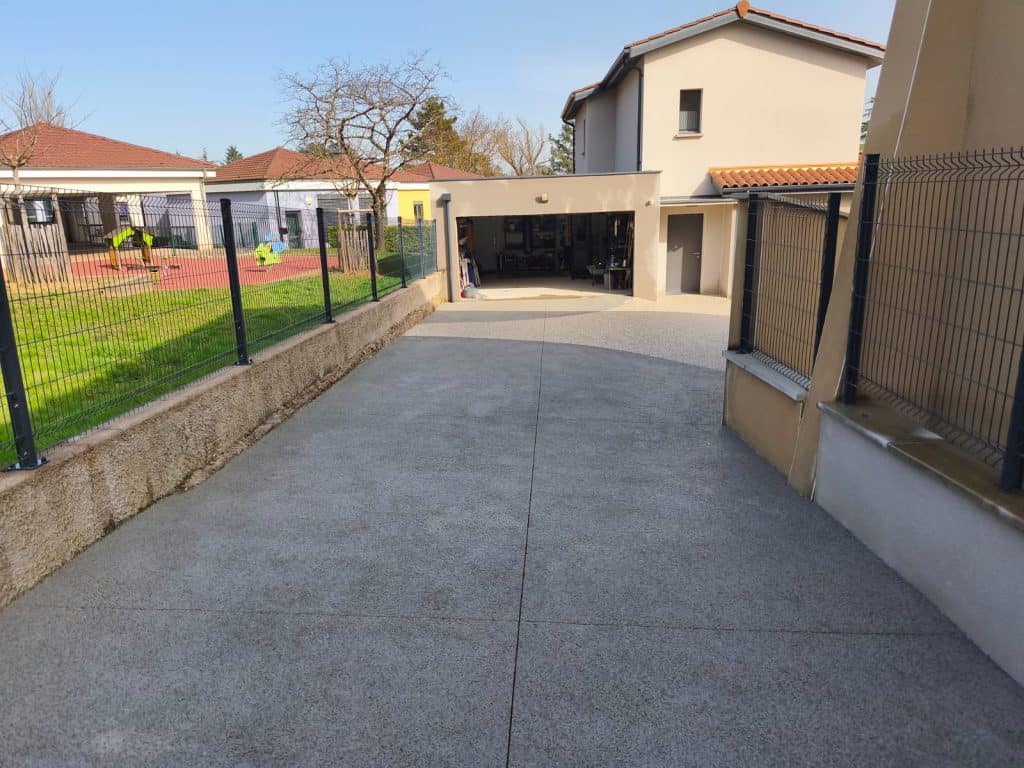 Béton désa et drainant La tour de Salvagny
