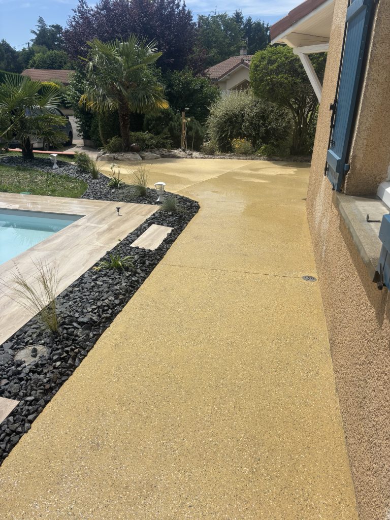 Béton sablé Chambles 1