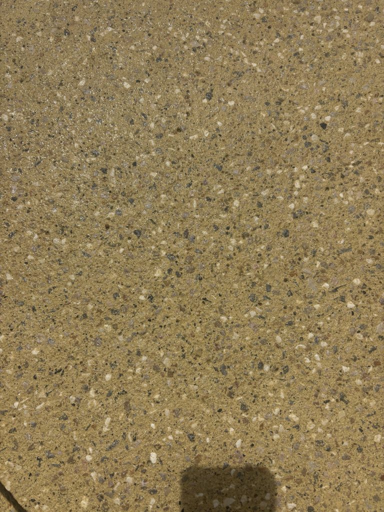 Béton sablé Chambles