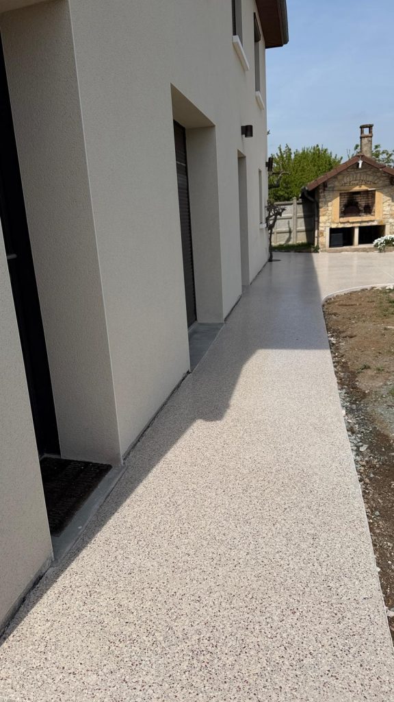 beton-poli-innov-sols-grezieu-la-varenne-01