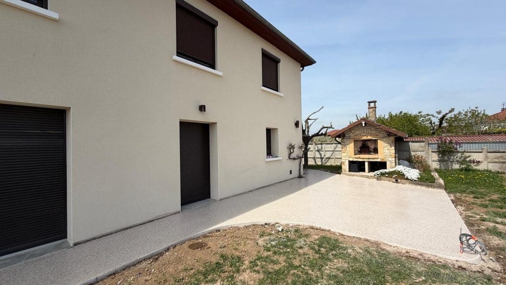 beton-poli-innov-sols-grezieu-la-varenne-05